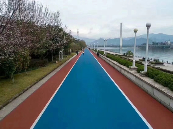 环湖健身步道