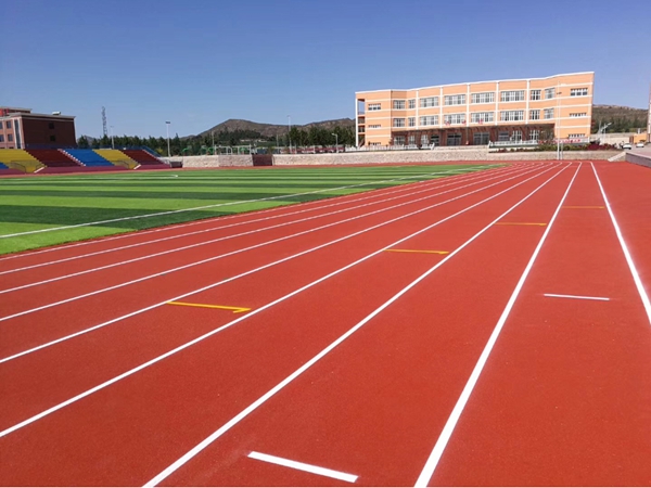 河北保定唐县一中400米标准运动场